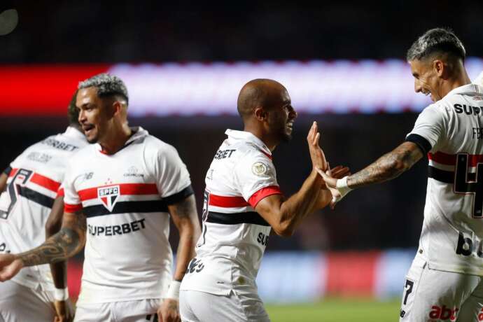 São Paulo complica vida do Botafogo