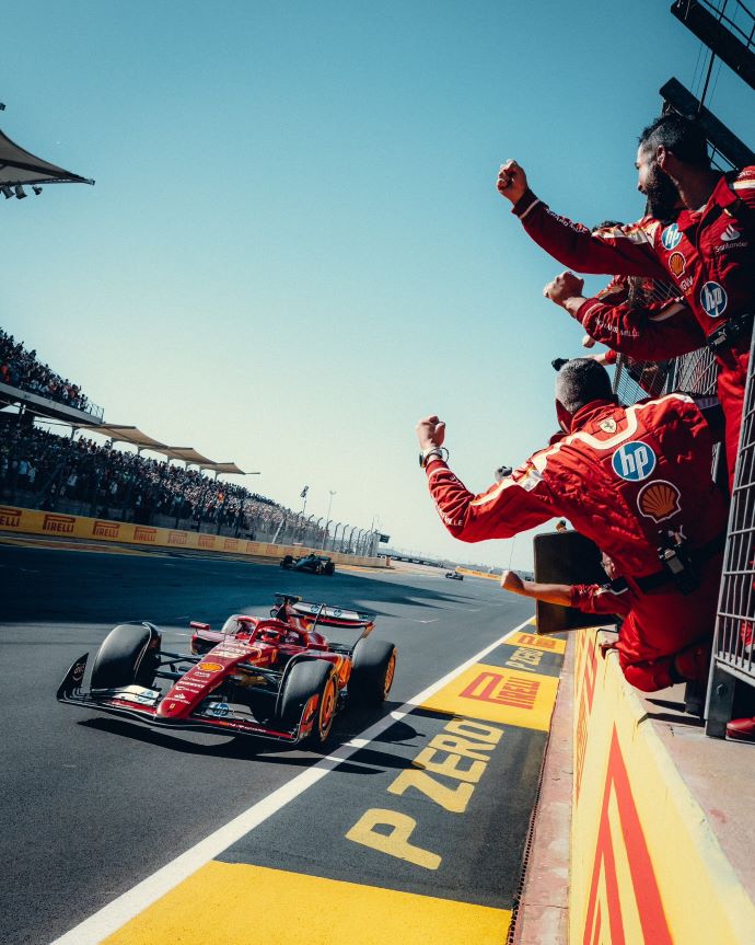 Ferrari conquista dobradinha no GP dos Estados Unidos e acirra disputa no campeonato de construtores