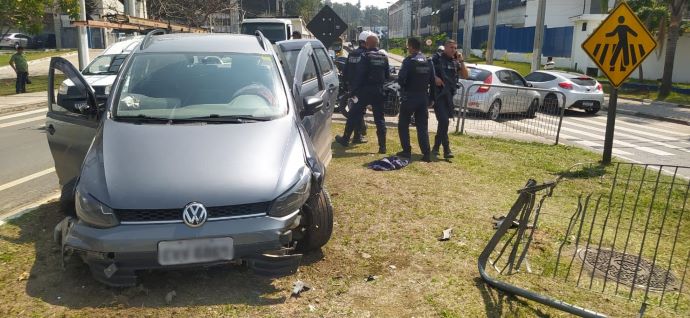 GCM de São Roque prende ladrões de carro após perseguição