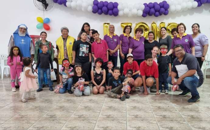 Lions Clube e Fraternidade Mãe do Santíssimo Sacramento celebram o Dia das Crianças com ação solidária