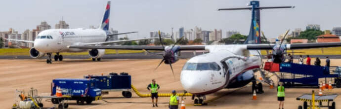 Tragédia no aeroporto: Passageiro morre após queda em embarque