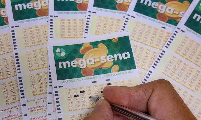 Mega-Sena acumula e prêmio sobe para R$ 47 milhões; veja os números sorteados