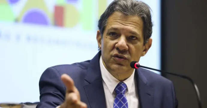 Haddad comemora reoneração da folha de pagamento de empresas