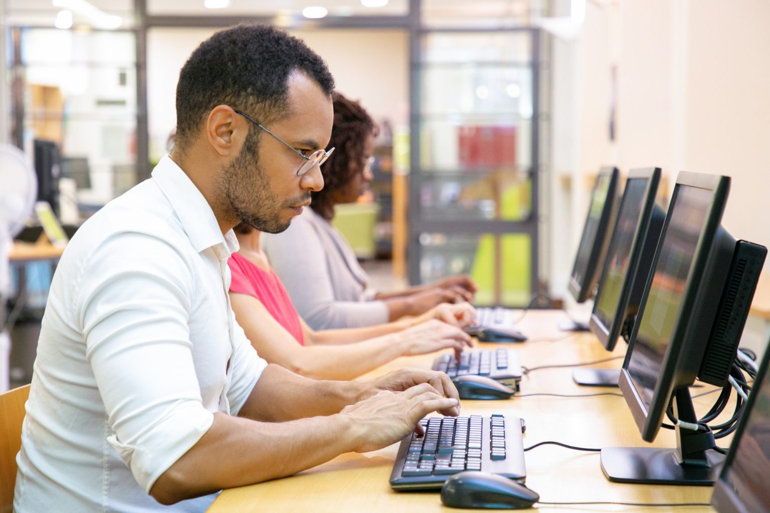 Governo de SP abre mais 3,5 mil vagas para curso do Google Cloud